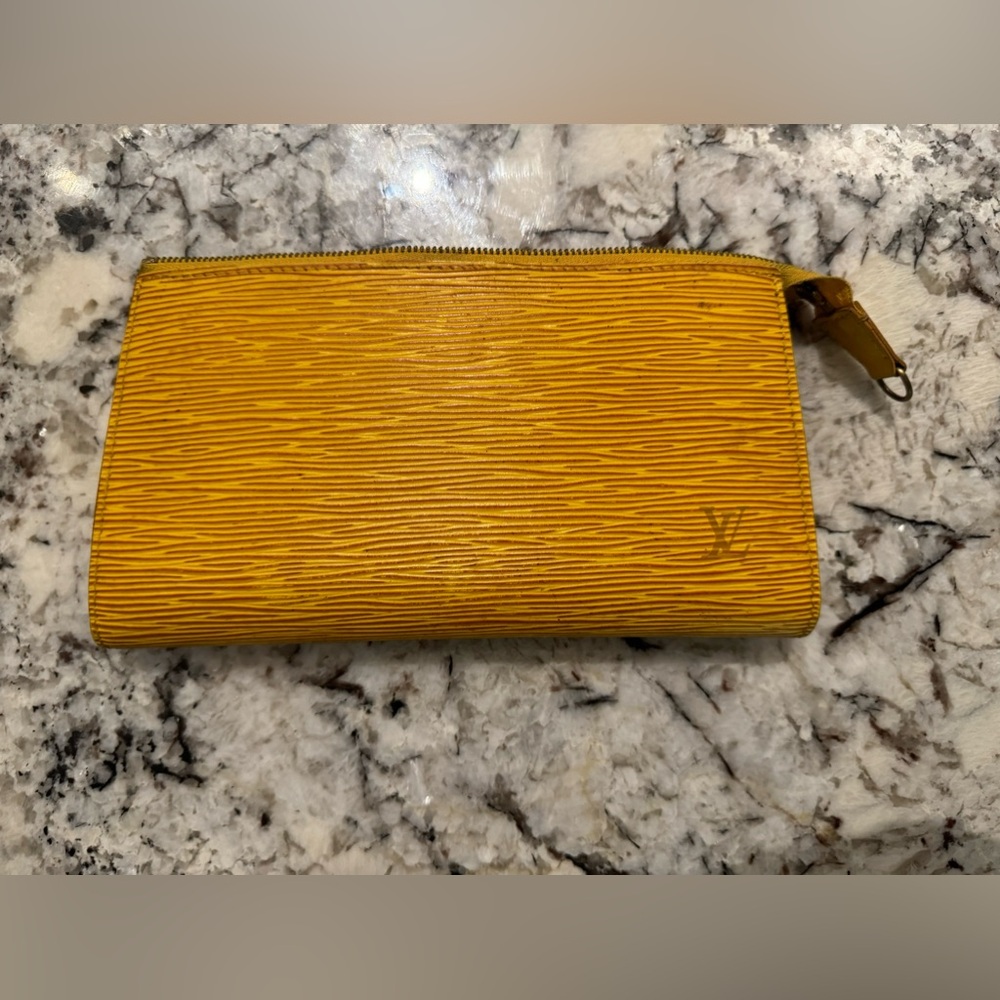 LOUIS VUITTON Epi Accessoires Pouch Tassili Yellow Calf Skin M52989 LV Aut 66254